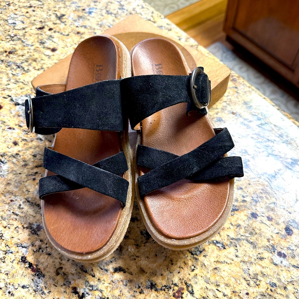 Bjorn ladies sandal, worn once, excellent condition. Size 8.5
